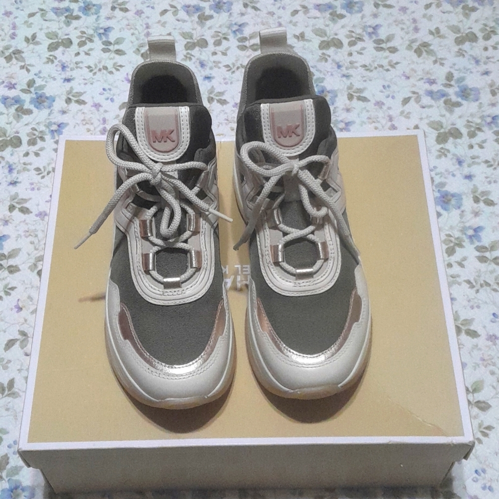 Michael  Michael Kors Olympia Canvas Shoes